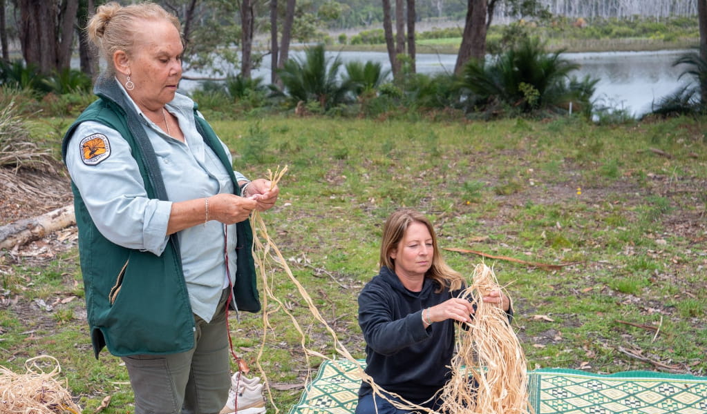 Traditional weaving workshop in Bournda Natrional Park. Photo: Jessica Taunton &copy; DCCEEW