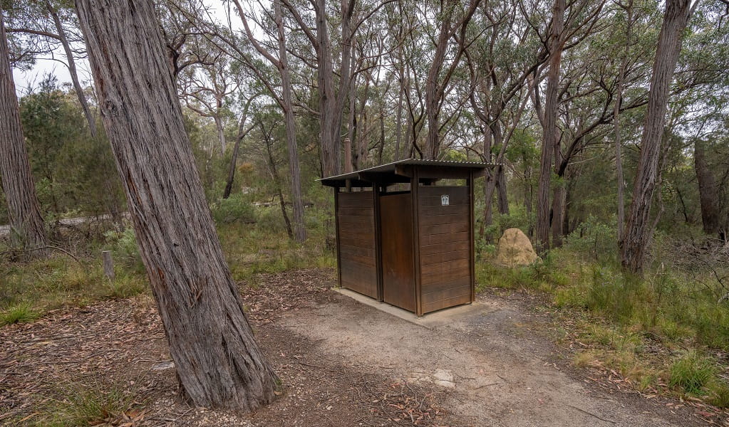 The toilet facility at Adams lookout and picnic area, Bungonia National Park. Photo: John Spencer/DCCEEW