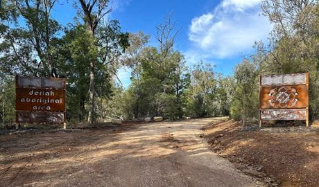 The entrance to Deriah Aboriginal Area, joint managed by NPWS and the local Aboriginal community. Credit: DCCEEW &copy; DCCEEW.