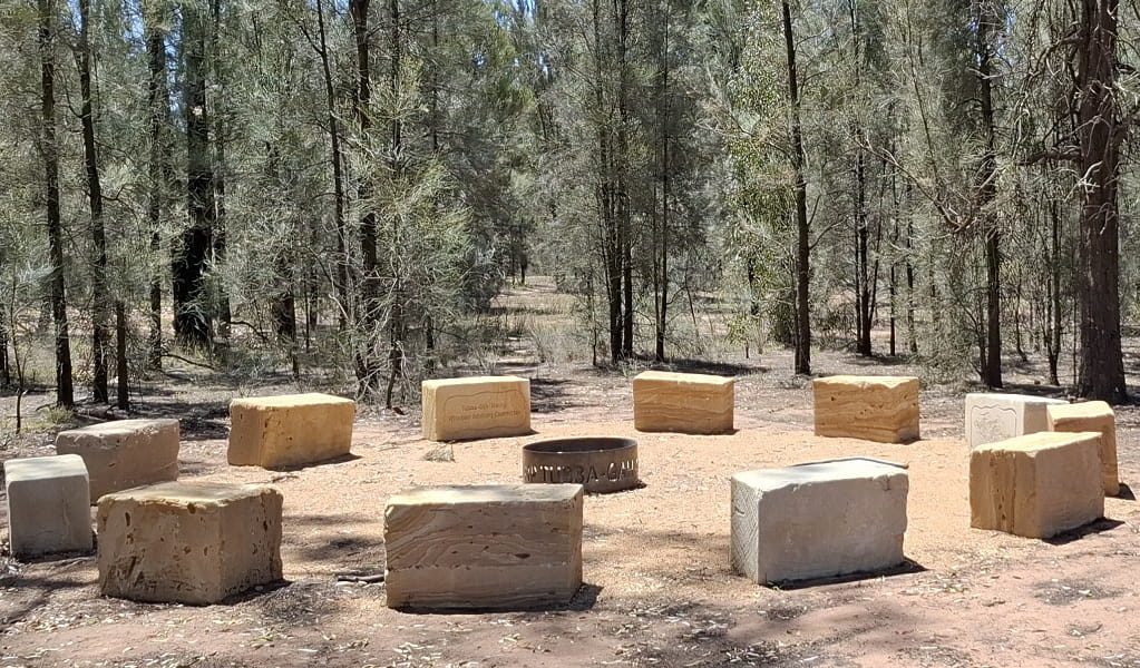 Sandstone benches at  Rileys Dam picnic area. Photo: Sierra Weston/DCCEEW &copy; DCCEEW