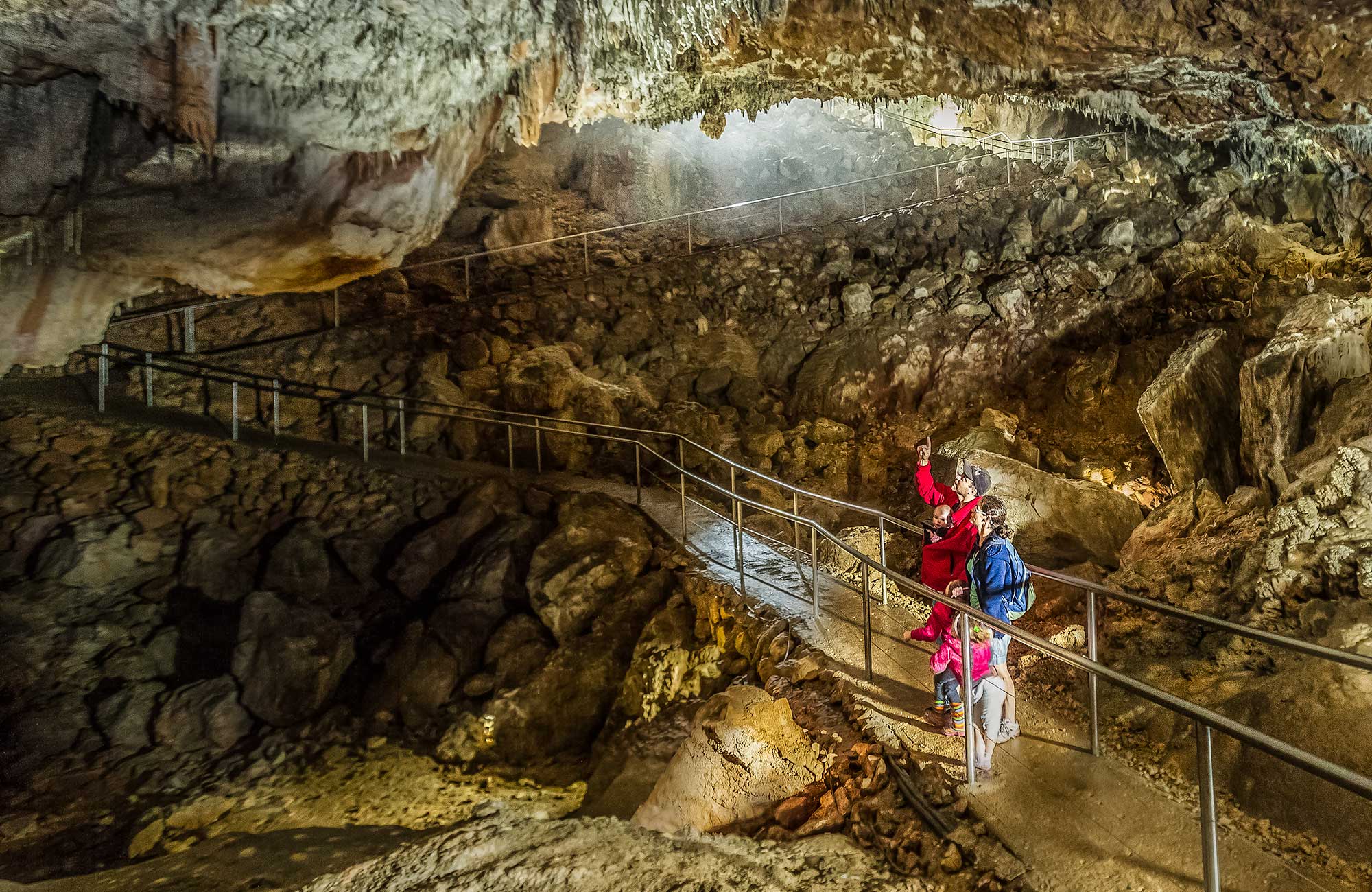 Yarrangobilly Caves Nsw National Parks